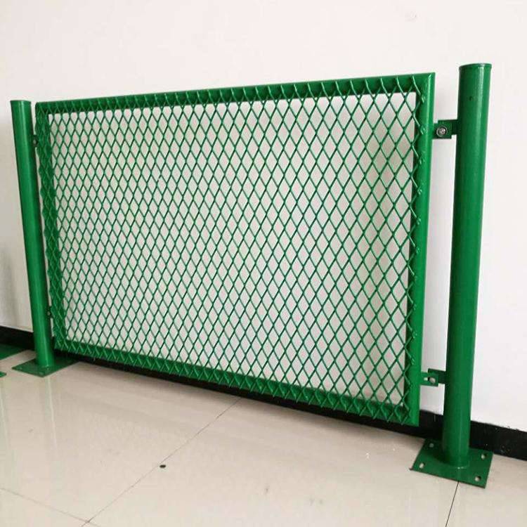 新野縣鐵路護欄網 守護安全，聯通未來——淺析框架護欄網與公路護欄網的應用